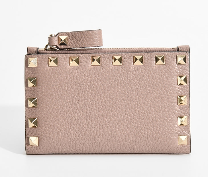 VALENTINO ROCKSTUD GRAINY CALFSKIN CARDHOLDER WITH ZIPPER