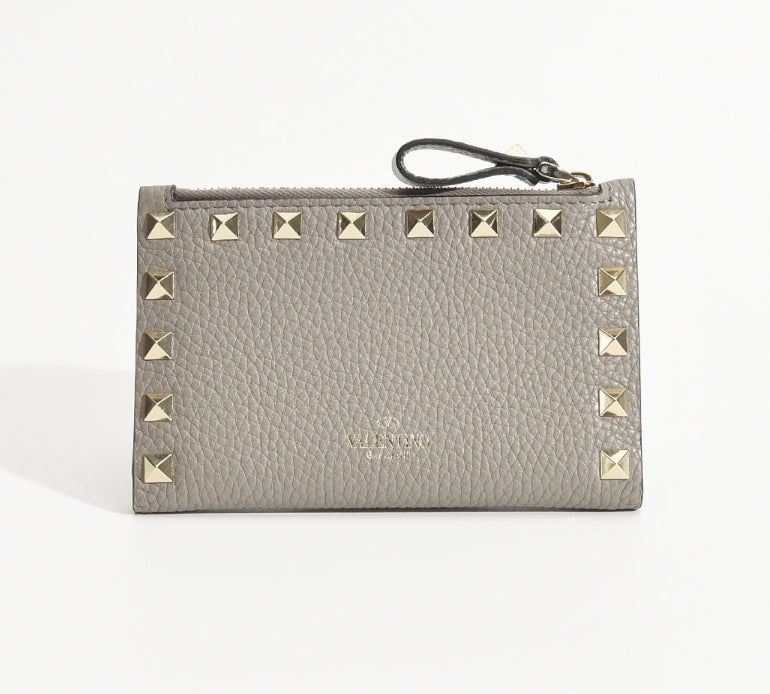 VALENTINO ROCKSTUD GRAINY CALFSKIN CARDHOLDER WITH ZIPPER